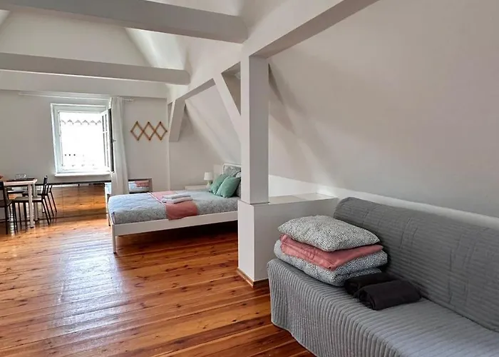 The Spot Apartment *